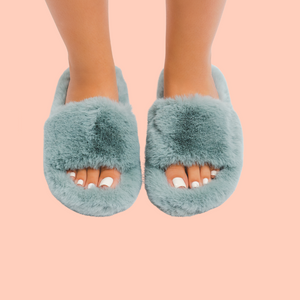 Casey furry slippers (sage)